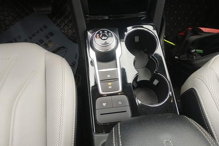 Used Ford Escape 2020 EcoBoost 245 Two-Wheel Drive Smart & Enjoyment Model