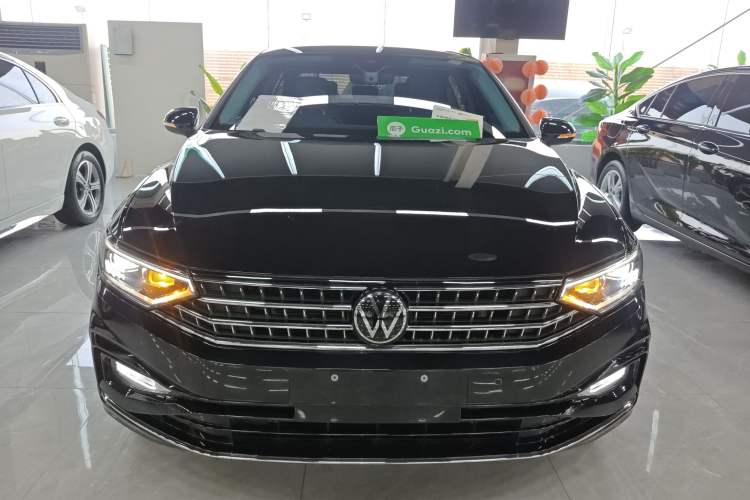 Used Volkswagen Magotan 2023 2 Million Units Commemorative Edition 330TSI DSG Luxury Version