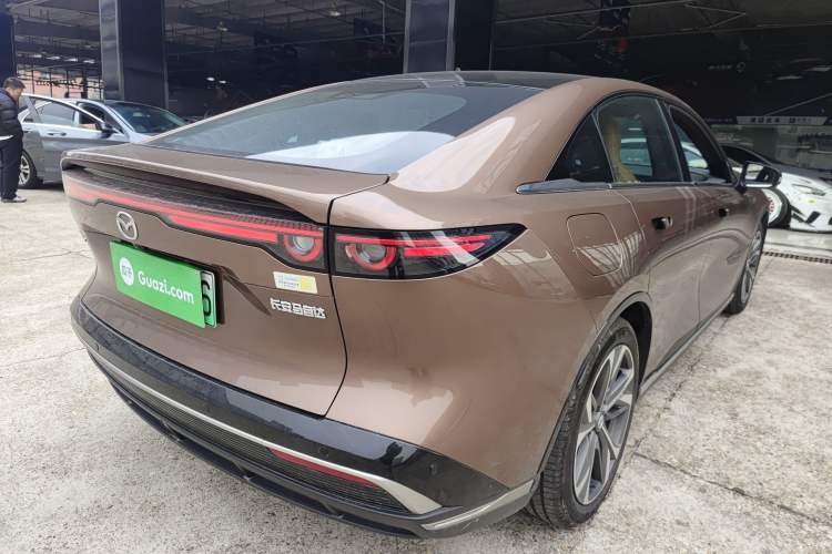 Used Mazda EZ-6 2024 Range-Extended 200 Luxury Edition