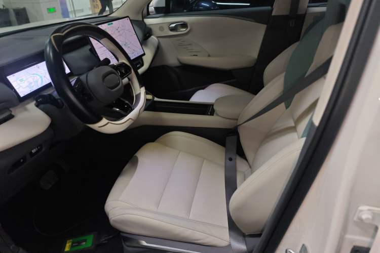 Used Lynk & Co 06 EM-P 2023 EM-P 126 Long-Range Pro