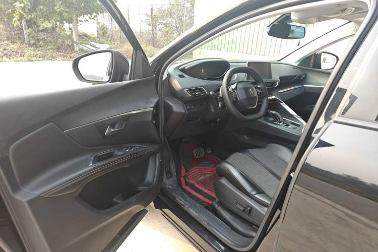 Used Peugeot 5008 2017 380THP 7-Seater Elite Edition