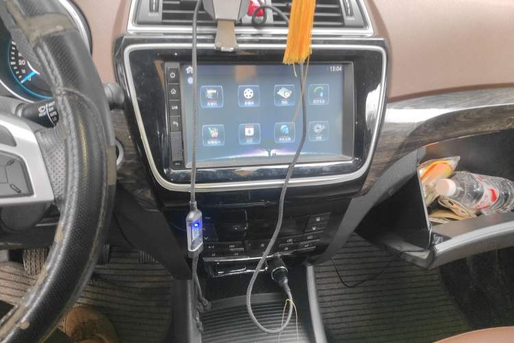 Used BAIC Weiwang S50 2016 1.5T Manual Lede Premium Edition Audio And AC Panel