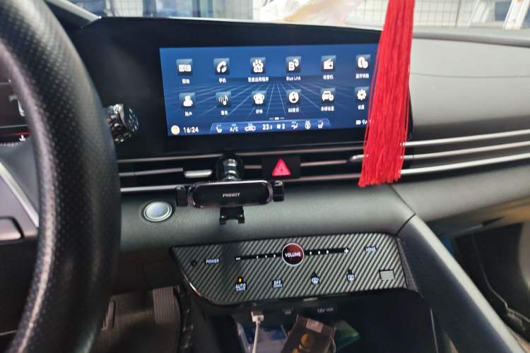 Used Hyundai Elantra 2022 1.5L CVT LUX Prestige Edition
