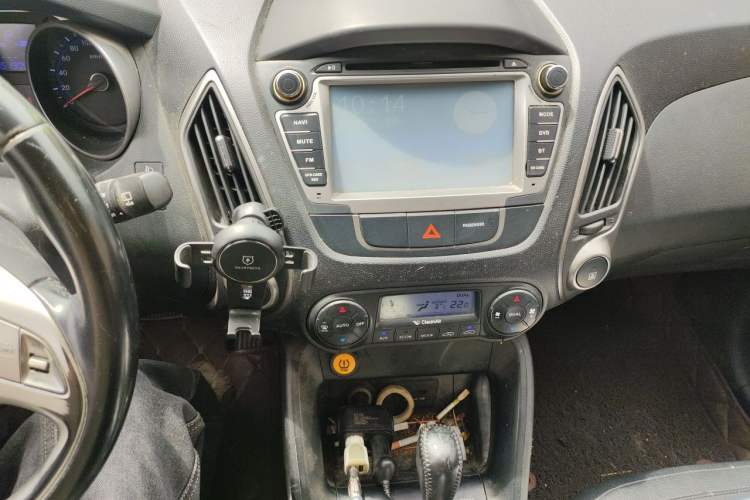 Used Hyundai ix35 2015 2.0L Automatic 2WD Smart Type China IV
