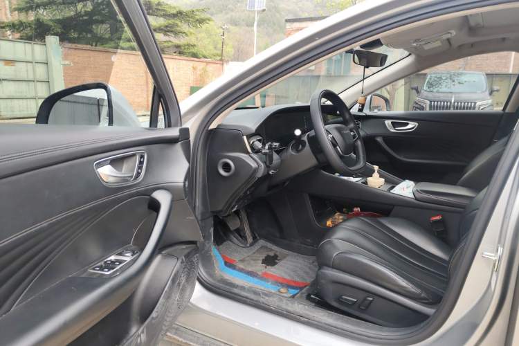 Used Roewe D7 2023 DMH 125km Superior Edition