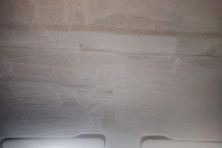 Used Ford Classic Transit 2013 2.8T Diesel Ice White Logistics Vehicle Long Wheelbase Mid-Roof Design – JX493ZLQ4