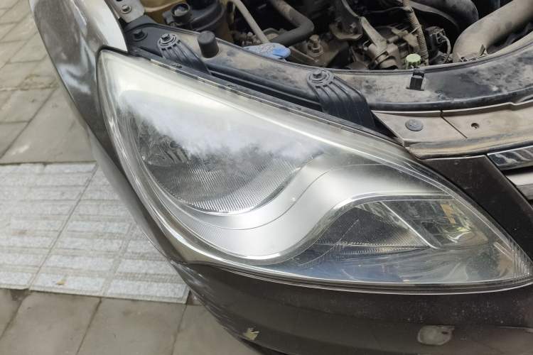 Used Hyundai Celesta 2011 1.6L Manual Luxury Model
