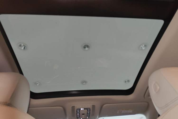 Used Mercedes-Benz GLE 2022 Facelifted GLE 350 4MATIC Fashion Edition Headliner