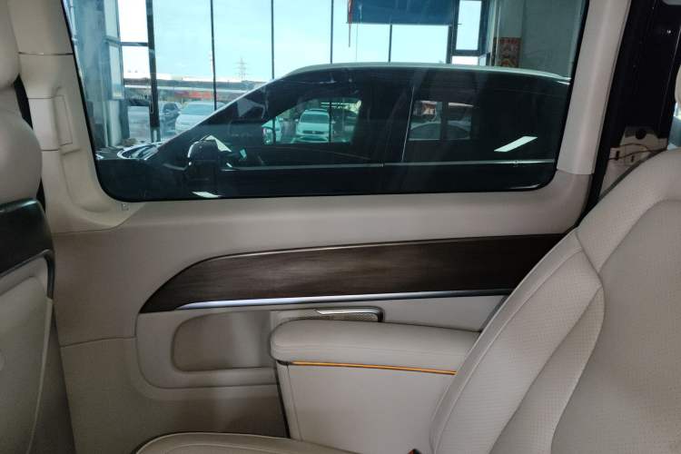 Used Mercedes-Benz V-Class 2020 V 260 L Long-wheelbase Luxury Edition