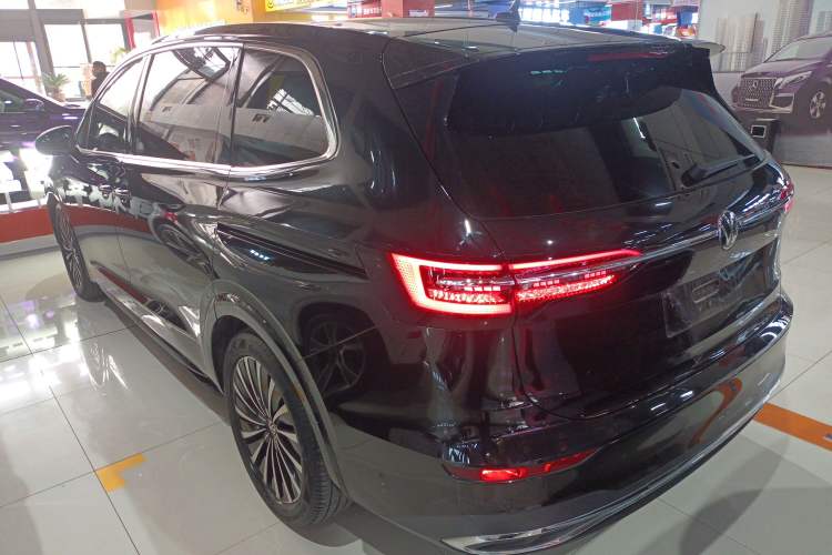 Used Volkswagen Viloran 2020 380TSI Prestige Edition