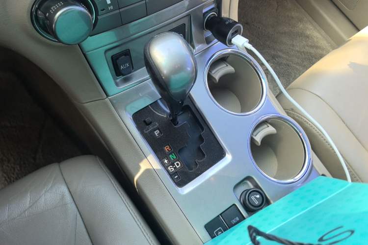 Used Toyota Highlander 2012 2.7L Two-Wheel Drive 5-Seater Sport Edition
