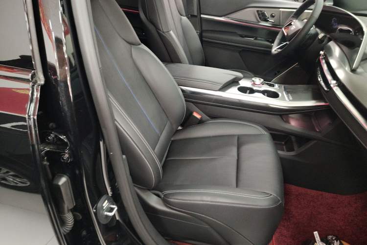 Used Cadillac XT5 2025 2.0T Prestige Version