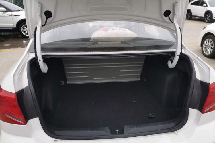 Used Volkswagen Jetta 2017 1.5L Manual Fashion Edition