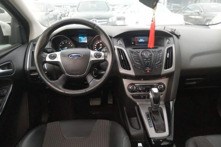 Used Ford Focus 2012 Hatchback 1.6L Automatic Fashion Edition