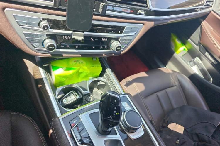 Used BMW 7 Series 2017 730Li Leading Model
