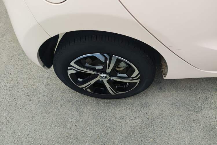 Used CHANGAN OSHAN Benni E-Star 2022 Qingxin Edition Colorful Model Lithium Iron Phosphate Right Rear Wheel Hub