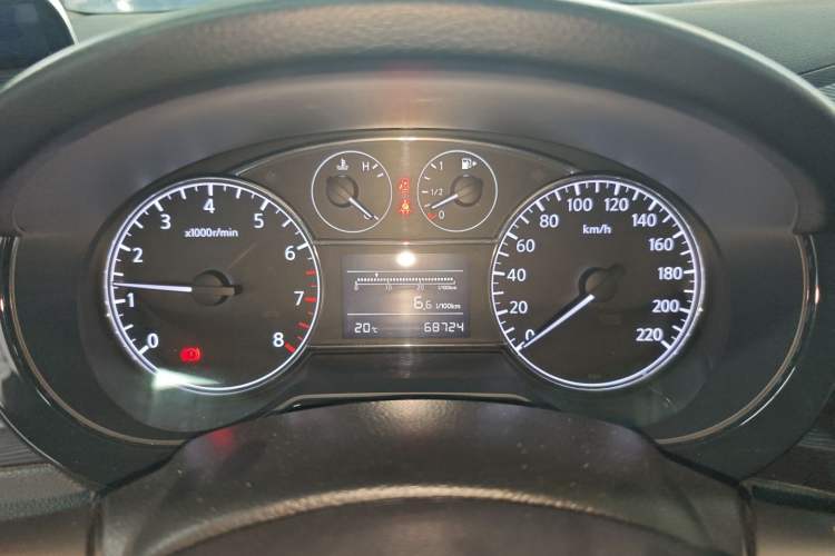 Used Nissan Tiida 2014 1.6L Manual Smart Model Instrument Cluster