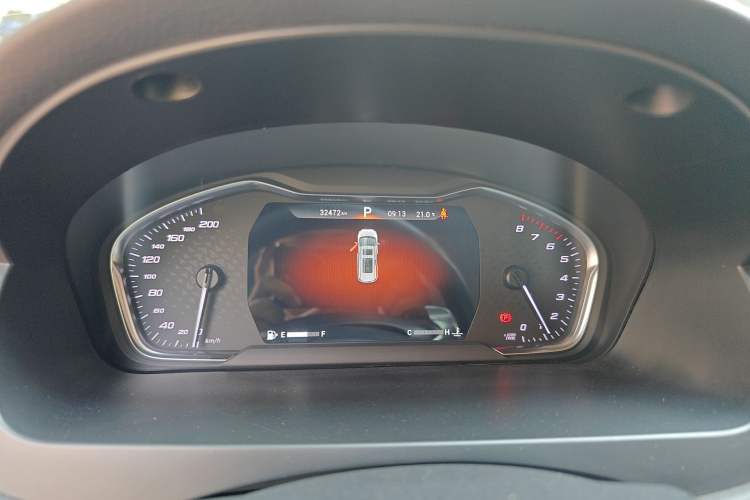 Used SAIC MAXUS G20 2023 Facelifted PLUS 2.0T Gasoline Automatic Luxury Edition