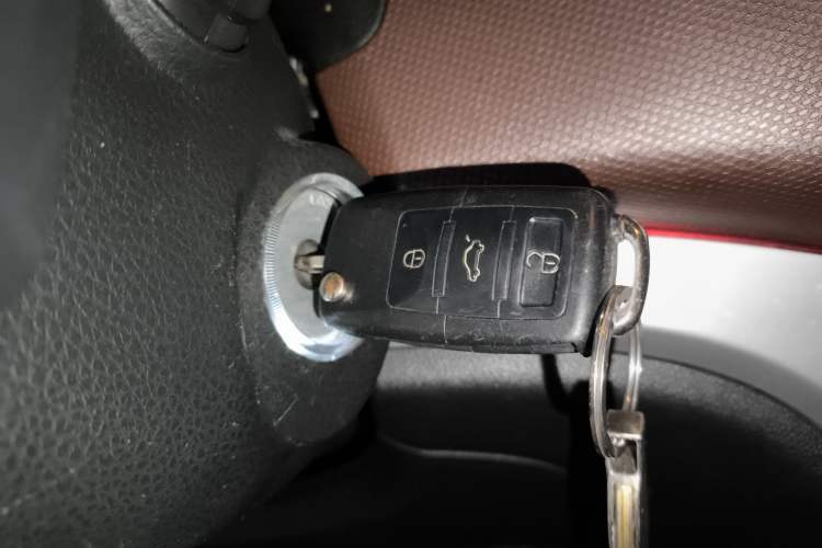 Used HYOSOW H3 2015 1.5L manual Comfort trim level