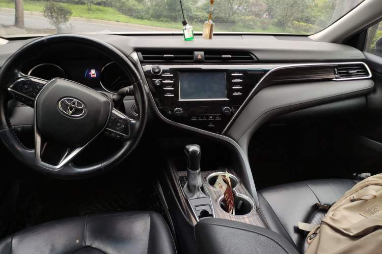 Used Toyota Camry 2018 2.0G Luxury Edition