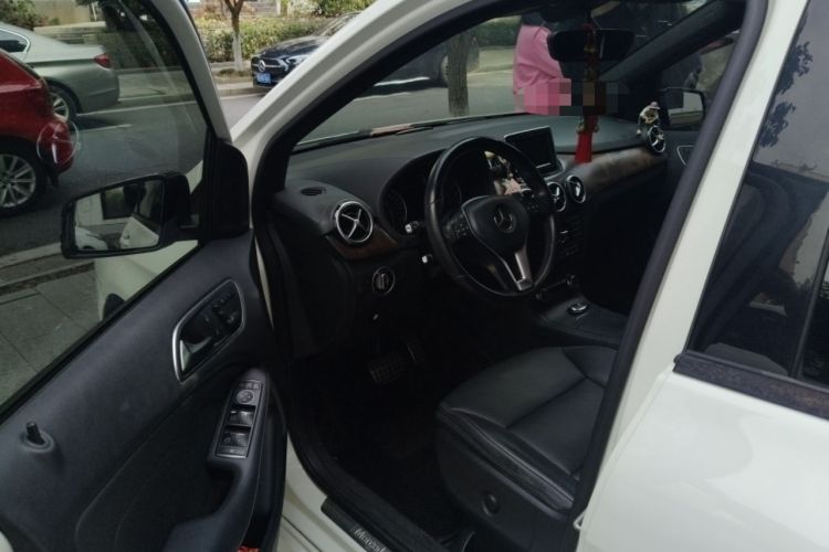 Used Mercedes-Benz B-Class 2013 B 260
