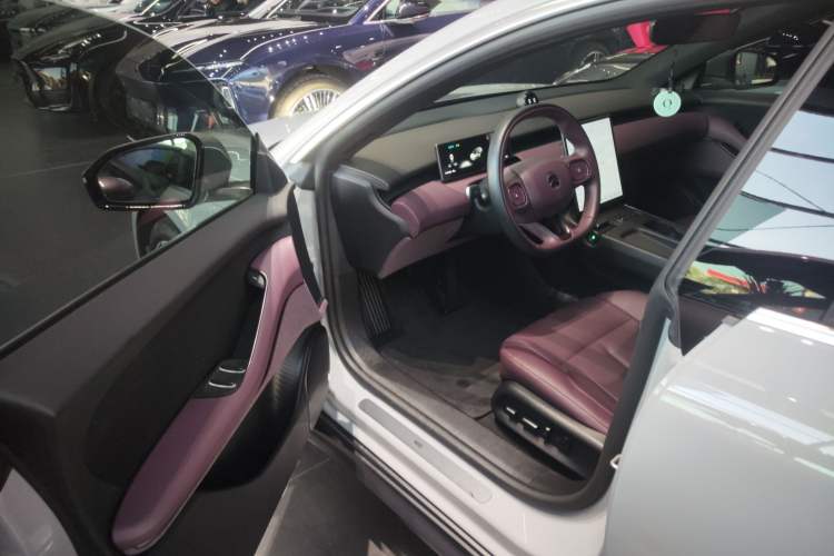 Used Nio ET5T 2023 75 kWh Touring