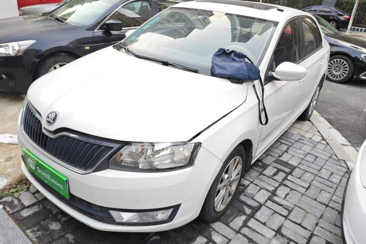 Used Skoda Rapid 2013 1.6L Automatic Smart Selection Model