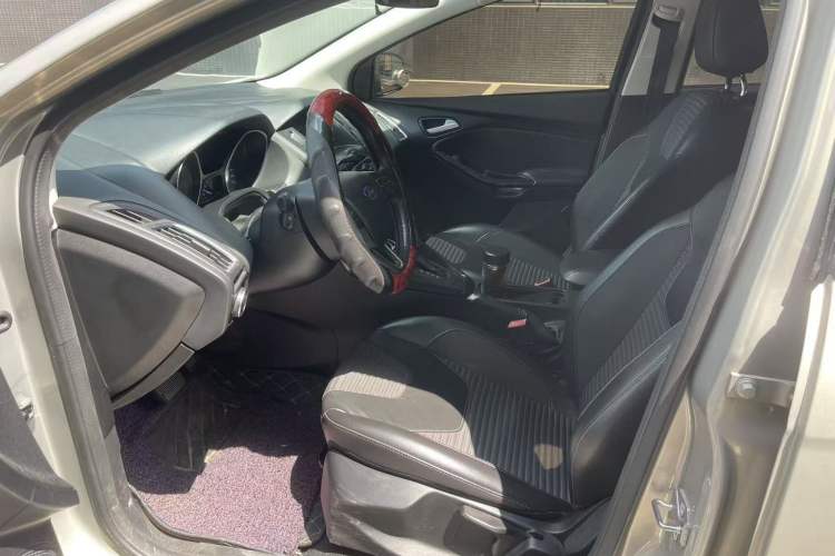 Used Ford Focus 2017 Hatchback EcoBoost 125 Automatic - Ultra-Powerful Style Edition with Smart Drive Features