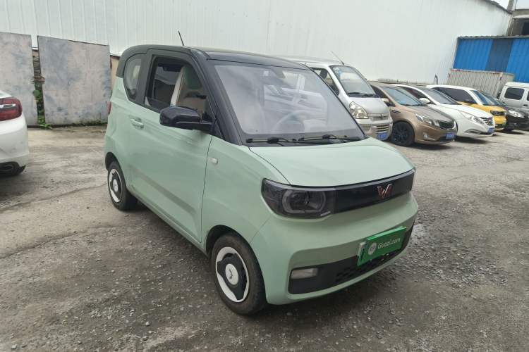 Used Wuling Hongguang MINIEV 2021 Macaron Sandwich Model 120 km Lithium NMC