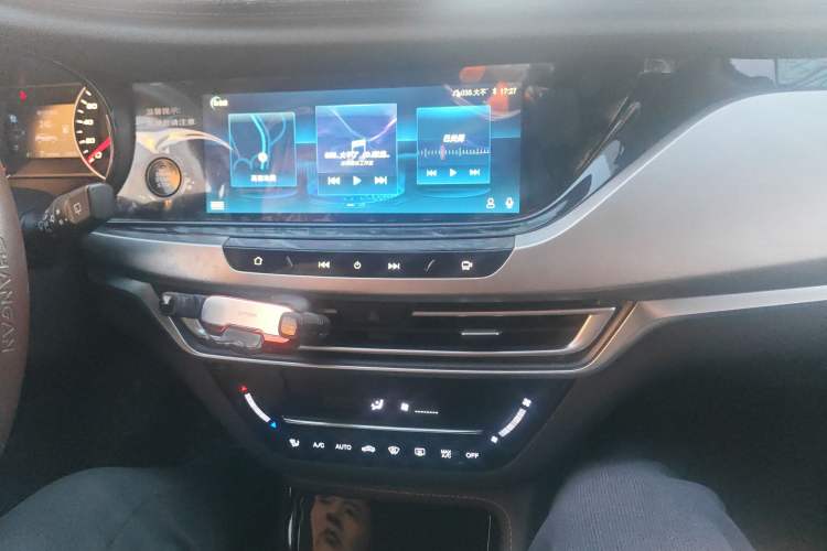 Used CHANGAN CS35PLUS 2018 1.6L Automatic Changlian Edition China V Standard Audio And AC Panel