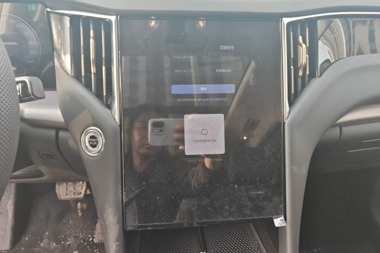 Used Hongqi HS7 PHEV 2024 2.0T PHEV Four-Wheel-Drive Flagship Edition 6 Seats
