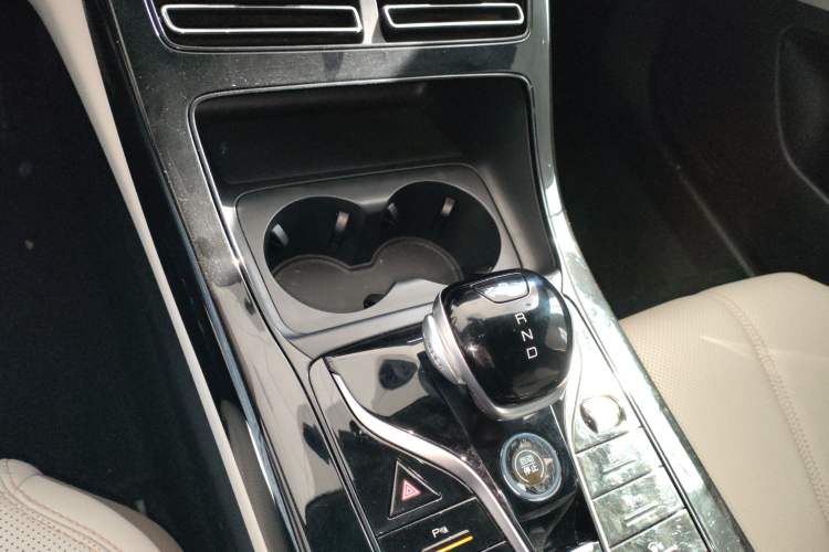 Used BYD Qin PLUS 2024 HONOR Edition DM-i 55KM Leading Model
