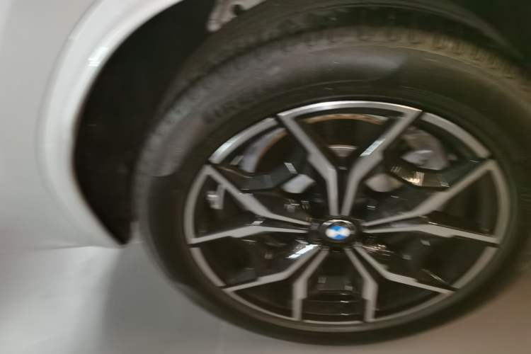 Used BMW X3 2022 xDrive25i M Sport Package Right Rear Wheel Hub