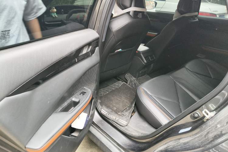 Used Changan UNI-V iDD 2023 ZhiDian iDD 1.5T 113km Smart & Fun Version
