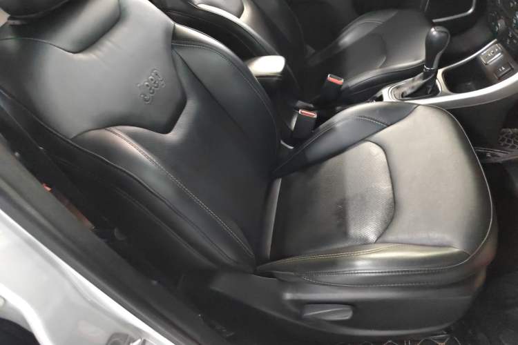 Used Jeep Compass 2017 200T Automatic Family Edition Right Front Seat