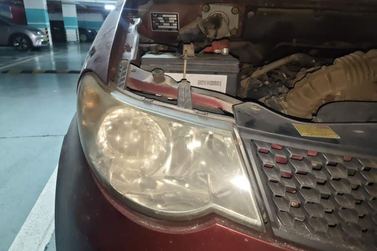 Used Wuling Hongguang 2013 1.5L Base Version Right Front Headlight