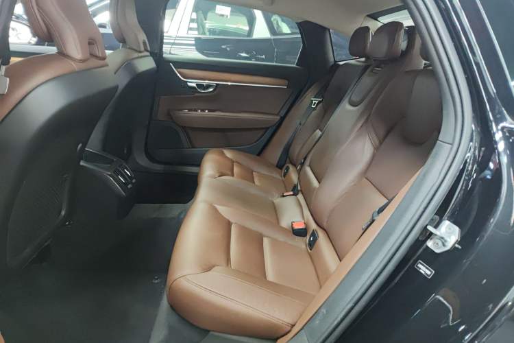 Used Volvo S90 2020 Facelifted T5 Zhiyi Luxury Edition