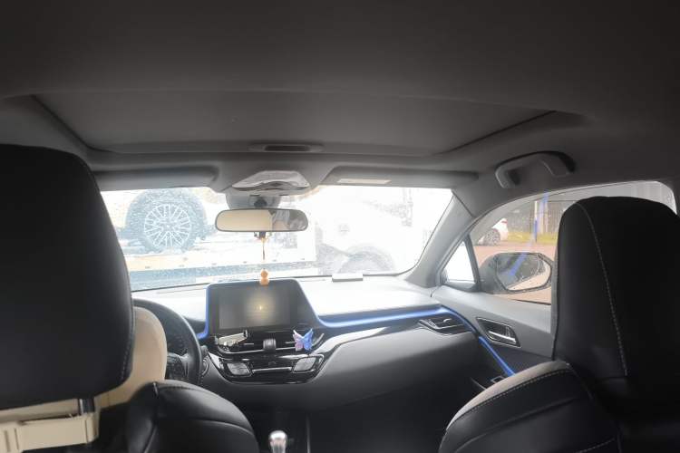 Used Toyota C-HR 2018 2.0L Leading with Sunroof China V Standard Headliner