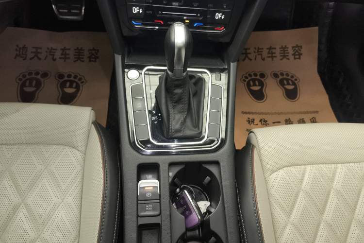 Used Volkswagen Magotan 2023 2 Million Units Commemorative Edition 330TSI DSG Luxury Version
