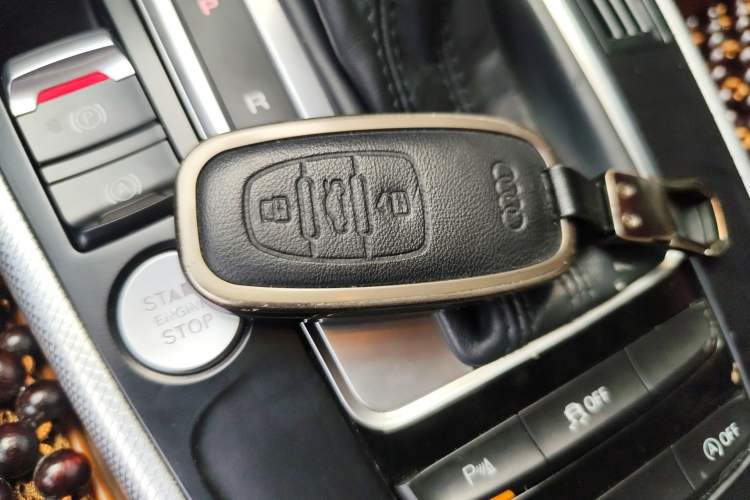 Used Audi A4L 2016 35 TFSI Collector's Edition Automatic Standard Model