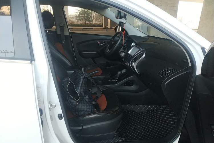 Used Hyundai ix35 2015 2.0L Automatic 2WD Comfort Edition China V Standard