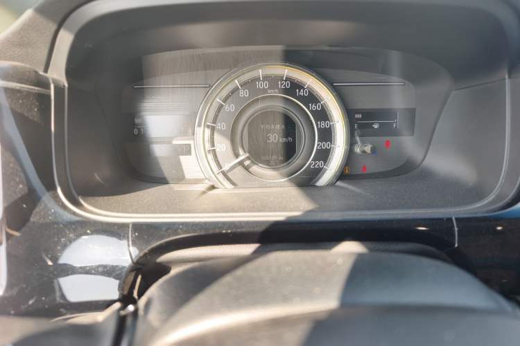 Used Honda Elysion 2016 2.4L Luxury Edition Odometer Close Up