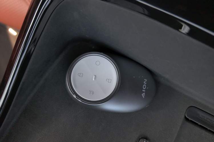 Used AION V 2024 Aion Tyrannosaurus 650 LiDAR Edition