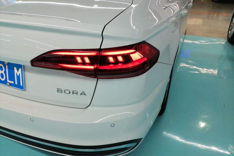 Used Volkswagen Bora 2023 1.5L Automatic Changer Limited Edition Right Rear Taillight