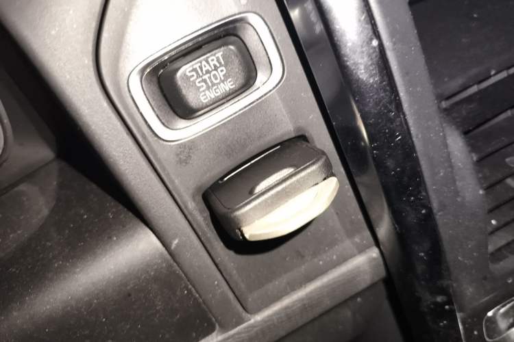 Used Volvo XC60 2015 T5 AWD Zhiyuan Edition
