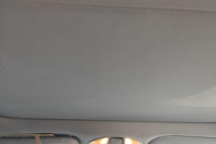 Used Hyundai Santa Fe 2013 Revised Version 2.0T Automatic All-Wheel Drive Top-Tier Trim