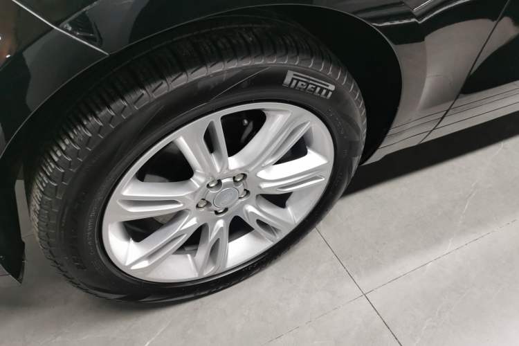 Used Land Rover Range Rover Velar 2022 250 PS Sparkling Heritage Edition