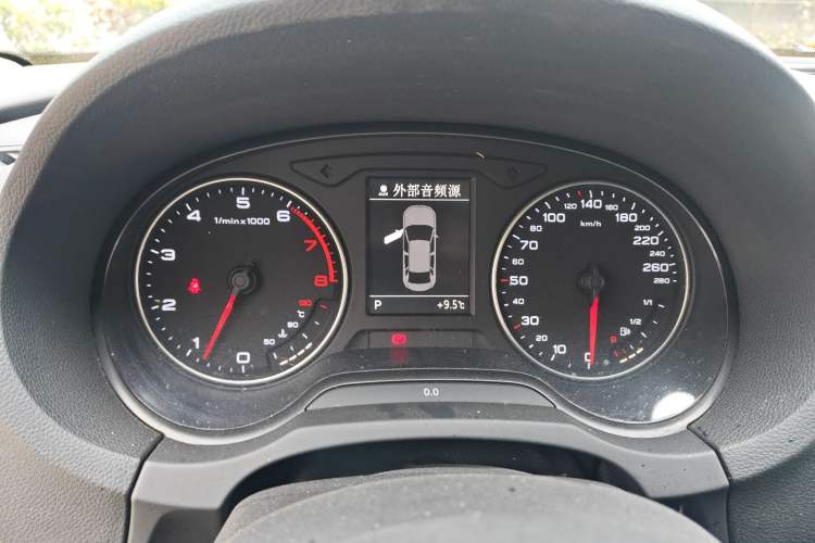 Used Audi A3 2014 Limousine 35 TFSI Automatic Fashion Model
