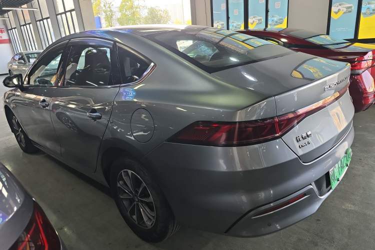 Used BYD Qin PLUS 2024 HONOR Edition DM-i 55KM Leading Model
