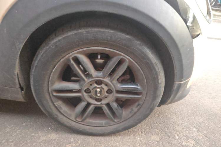 Used MINI 2012 1.6L ONE Baker Street Right Front Wheel Hub